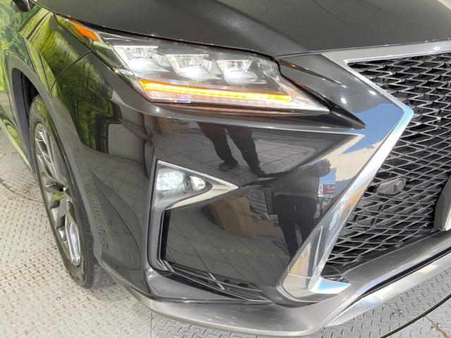 ＲＸ ＲＸ２００ｔ　Ｆスポーツ　パノラマルーフ　禁煙車　純正１２．３型ナビ　全周囲カメラ　ターボ　セーフティシステム　クリアランスソナー　ブラインドスポット　レーダークルーズ　革シート　プレミアムサウンド　ルーフレール　ＥＴＣ２．０（12枚目）