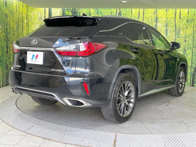 ＲＸ ＲＸ２００ｔ　Ｆスポーツ　パノラマルーフ　禁煙車　純正１２．３型ナビ　全周囲カメラ　ターボ　セーフティシステム　クリアランスソナー　ブラインドスポット　レーダークルーズ　革シート　プレミアムサウンド　ルーフレール　ＥＴＣ２．０（17枚目）