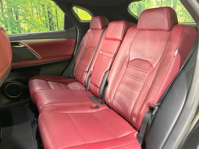 ＲＸ ＲＸ２００ｔ　Ｆスポーツ　パノラマルーフ　禁煙車　純正１２．３型ナビ　全周囲カメラ　ターボ　セーフティシステム　クリアランスソナー　ブラインドスポット　レーダークルーズ　革シート　プレミアムサウンド　ルーフレール　ＥＴＣ２．０（29枚目）