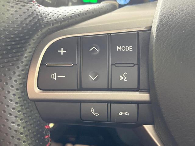 ＲＸ ＲＸ２００ｔ　Ｆスポーツ　パノラマルーフ　禁煙車　純正１２．３型ナビ　全周囲カメラ　ターボ　セーフティシステム　クリアランスソナー　ブラインドスポット　レーダークルーズ　革シート　プレミアムサウンド　ルーフレール　ＥＴＣ２．０（33枚目）