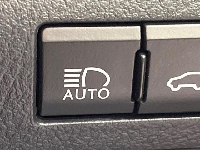 ＲＸ ＲＸ２００ｔ　Ｆスポーツ　パノラマルーフ　禁煙車　純正１２．３型ナビ　全周囲カメラ　ターボ　セーフティシステム　クリアランスソナー　ブラインドスポット　レーダークルーズ　革シート　プレミアムサウンド　ルーフレール　ＥＴＣ２．０（41枚目）