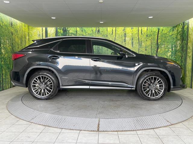 ＲＸ ＲＸ２００ｔ　Ｆスポーツ　パノラマルーフ　禁煙車　純正１２．３型ナビ　全周囲カメラ　ターボ　セーフティシステム　クリアランスソナー　ブラインドスポット　レーダークルーズ　革シート　プレミアムサウンド　ルーフレール　ＥＴＣ２．０（71枚目）