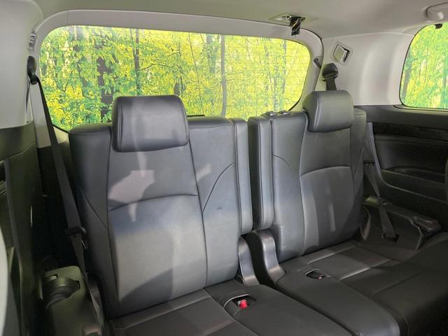 ヴェルファイア ２．５Ｚ　Ｇエディション　モデリスタエアロ　後席モニター　純正１０．５型ナビ　３眼ＬＥＤヘッド　両側電動スライドドア　デジタルインナーミラー　バックカメラ　セーフティセンス　禁煙車　電動リアゲート　シートエアコン　ＥＴＣ（10枚目）