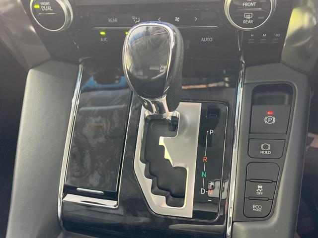 ヴェルファイア ２．５Ｚ　Ｇエディション　モデリスタエアロ　後席モニター　純正１０．５型ナビ　３眼ＬＥＤヘッド　両側電動スライドドア　デジタルインナーミラー　バックカメラ　セーフティセンス　禁煙車　電動リアゲート　シートエアコン　ＥＴＣ（33枚目）