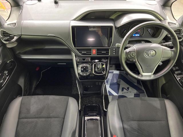 ヴォクシー ハイブリッドZS 煌III TRDフルエアロ 後席モニター 純正10.5型ナビ バックカメラ セーフティセンス 両側電動スライドドア 禁煙車 ハーフレザーシート シートヒーター ドラレコ コーナーセンサー LEDヘッド(2枚目)