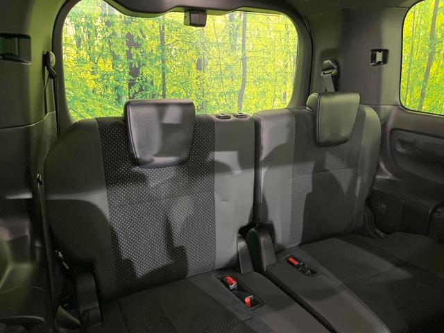 ヴォクシー ハイブリッドZS 煌III TRDフルエアロ 後席モニター 純正10.5型ナビ バックカメラ セーフティセンス 両側電動スライドドア 禁煙車 ハーフレザーシート シートヒーター ドラレコ コーナーセンサー LEDヘッド(10枚目)