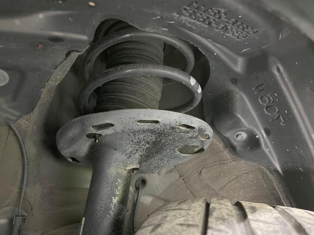 ヴォクシー ハイブリッドZS 煌III TRDフルエアロ 後席モニター 純正10.5型ナビ バックカメラ セーフティセンス 両側電動スライドドア 禁煙車 ハーフレザーシート シートヒーター ドラレコ コーナーセンサー LEDヘッド(20枚目)