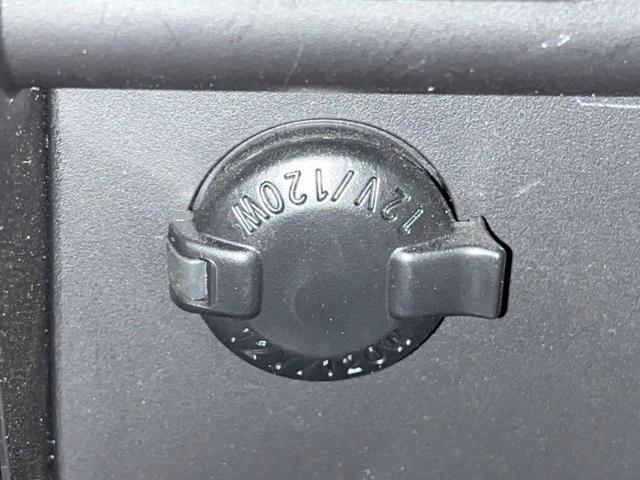 ヴォクシー ハイブリッドZS 煌III TRDフルエアロ 後席モニター 純正10.5型ナビ バックカメラ セーフティセンス 両側電動スライドドア 禁煙車 ハーフレザーシート シートヒーター ドラレコ コーナーセンサー LEDヘッド(42枚目)