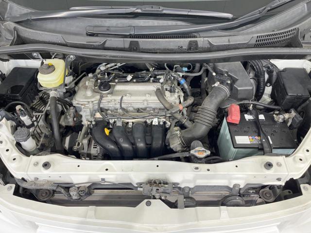 ヴォクシー X Lエディション 後席モニター 純正HDDナビ 電動スライドドア 禁煙車 スマートキー HIDヘッド デュアルエアコン CD/DVD再生 フルセグTV 15インチアルミホイール 8人乗り(18枚目)