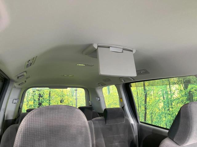 ヴォクシー X Lエディション 後席モニター 純正HDDナビ 電動スライドドア 禁煙車 スマートキー HIDヘッド デュアルエアコン CD/DVD再生 フルセグTV 15インチアルミホイール 8人乗り(34枚目)