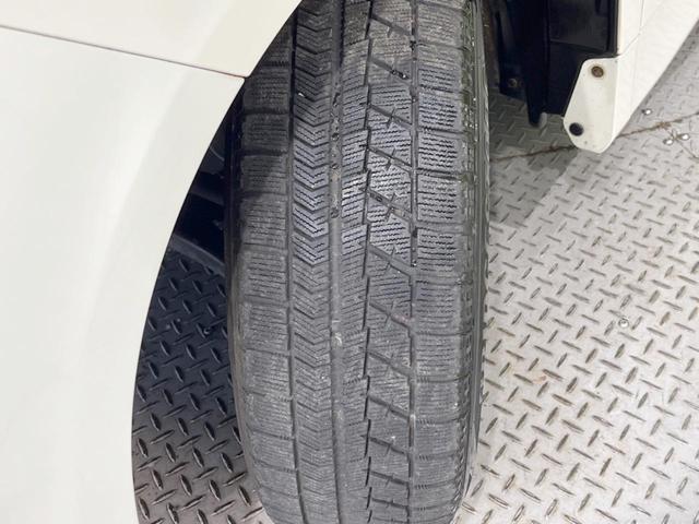 ヴォクシー X Lエディション 後席モニター 純正HDDナビ 電動スライドドア 禁煙車 スマートキー HIDヘッド デュアルエアコン CD/DVD再生 フルセグTV 15インチアルミホイール 8人乗り(42枚目)