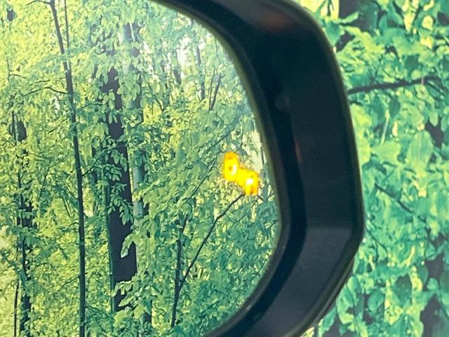 ヴォクシー Ｓ－Ｚ　メーカー１０．５型ナビ付ＤＡ　バックカメラ　両側電動スライドドア　セーフティセンス　禁煙車　ハーフレザーシート　シートヒーター　ドラレコ　コーナーセンサー　ＬＥＤヘッド　純正１７インチＡＷ（5枚目）