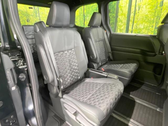 ヴォクシー Ｓ－Ｚ　メーカー１０．５型ナビ付ＤＡ　バックカメラ　両側電動スライドドア　セーフティセンス　禁煙車　ハーフレザーシート　シートヒーター　ドラレコ　コーナーセンサー　ＬＥＤヘッド　純正１７インチＡＷ（9枚目）