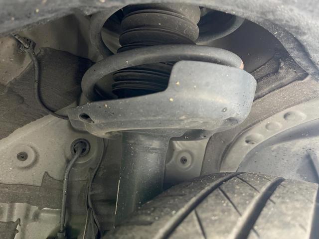 ヴォクシー Ｓ－Ｚ　メーカー１０．５型ナビ付ＤＡ　バックカメラ　両側電動スライドドア　セーフティセンス　禁煙車　ハーフレザーシート　シートヒーター　ドラレコ　コーナーセンサー　ＬＥＤヘッド　純正１７インチＡＷ（20枚目）