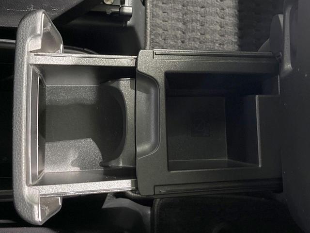 ヴォクシー Ｓ－Ｚ　メーカー１０．５型ナビ付ＤＡ　バックカメラ　両側電動スライドドア　セーフティセンス　禁煙車　ハーフレザーシート　シートヒーター　ドラレコ　コーナーセンサー　ＬＥＤヘッド　純正１７インチＡＷ（53枚目）