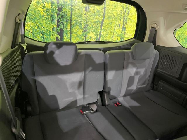 フリード Ｇ　Ｌパッケージ　後席モニター　メーカーＨＤＤナビ　バックカメラ　禁煙車　ＥＴＣ　オートエアコン　ＣＤ／ＤＶＤ再生　地デジＴＶ　ステアリングスイッチ　７人乗り　ウインカーミラー　２列目キャプテンシート（10枚目）