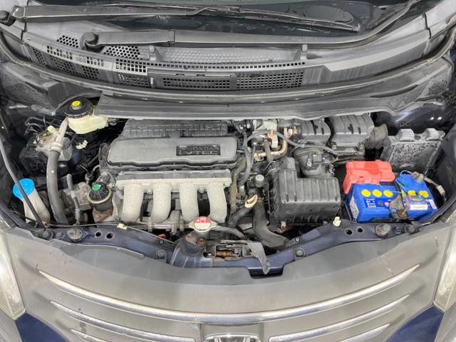 フリード Ｇ　Ｌパッケージ　後席モニター　メーカーＨＤＤナビ　バックカメラ　禁煙車　ＥＴＣ　オートエアコン　ＣＤ／ＤＶＤ再生　地デジＴＶ　ステアリングスイッチ　７人乗り　ウインカーミラー　２列目キャプテンシート（18枚目）