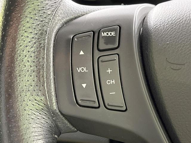 フリード Ｇ　Ｌパッケージ　後席モニター　メーカーＨＤＤナビ　バックカメラ　禁煙車　ＥＴＣ　オートエアコン　ＣＤ／ＤＶＤ再生　地デジＴＶ　ステアリングスイッチ　７人乗り　ウインカーミラー　２列目キャプテンシート（25枚目）