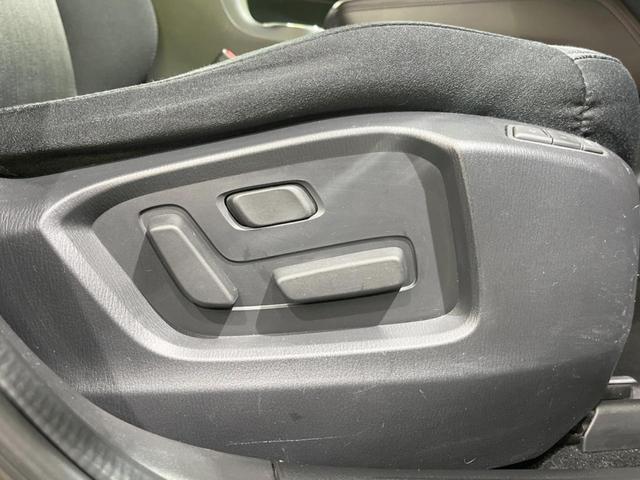 CX-8 XDプロアクティブ 後席モニター マツダコネクトナビ 全周囲カメラ 電動リアゲート スマートブレーキサポート BSM コーナーセンサー ルーフレール CD/DVD再生 フルセグTV 禁煙車 パワーシート LEDヘッド(40枚目)