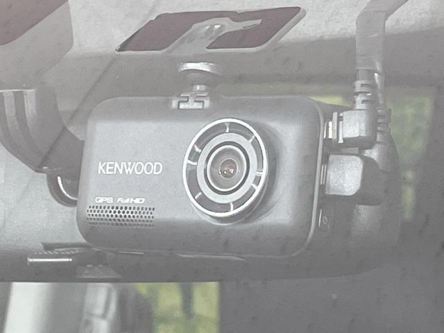 ステップワゴン スパーダＳ　ＨＤＤナビ　スマートスタイルＥＤ　両側電動スライドドア　純正ＨＤＤナビ　バックカメラ　禁煙車　前後ドラレコ　スマートキー　ＨＩＤヘッド　ＥＴＣ　純正１６インチアルミ　オートエアコン　ＣＤ／ＤＶＤ再生（6枚目）