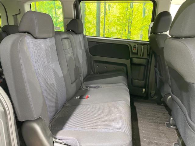 ステップワゴン スパーダＳ　ＨＤＤナビ　スマートスタイルＥＤ　両側電動スライドドア　純正ＨＤＤナビ　バックカメラ　禁煙車　前後ドラレコ　スマートキー　ＨＩＤヘッド　ＥＴＣ　純正１６インチアルミ　オートエアコン　ＣＤ／ＤＶＤ再生（9枚目）