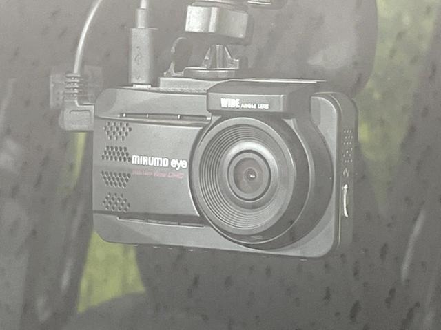 ヴォクシー ハイブリッドＺＳ　煌ＩＩＩ　両側電動スライドドア　１０．５型純正ナビ　１２．１型後席モニター　バックカメラ　セーフティセンス　禁煙車　ハーフレザーシート　ドラレコ　コーナーセンサー　スマートキー　ＬＥＤヘッド　ＥＴＣ２．０（25枚目）