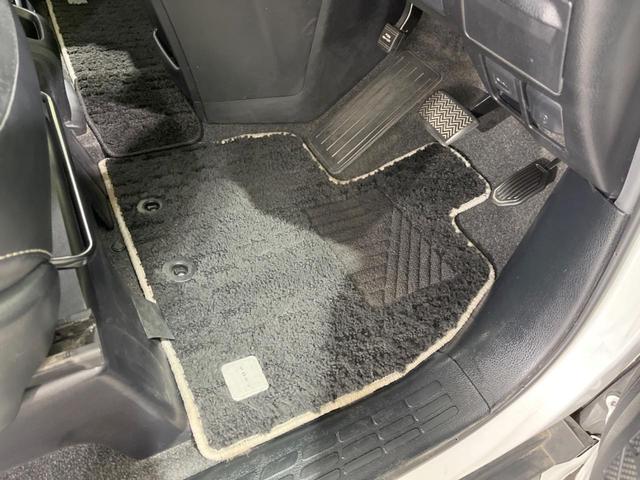 ヴォクシー ハイブリッドＺＳ　煌ＩＩＩ　両側電動スライドドア　１０．５型純正ナビ　１２．１型後席モニター　バックカメラ　セーフティセンス　禁煙車　ハーフレザーシート　ドラレコ　コーナーセンサー　スマートキー　ＬＥＤヘッド　ＥＴＣ２．０（48枚目）