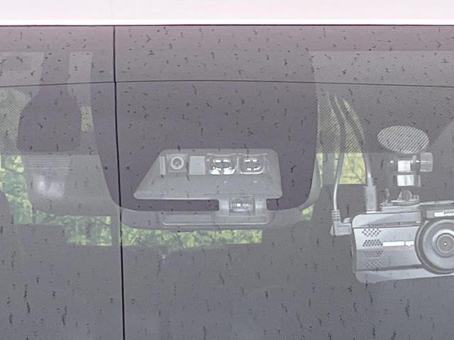 ヴォクシー ハイブリッドＺＳ　煌ＩＩＩ　両側電動スライドドア　１０．５型純正ナビ　１２．１型後席モニター　バックカメラ　セーフティセンス　禁煙車　ハーフレザーシート　ドラレコ　コーナーセンサー　スマートキー　ＬＥＤヘッド　ＥＴＣ２．０（54枚目）