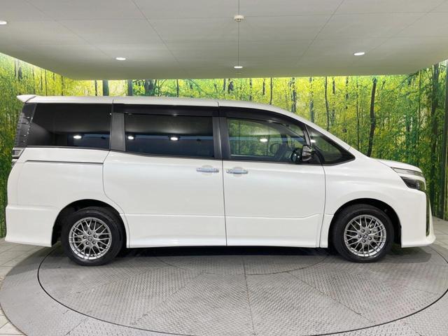 ヴォクシー ハイブリッドＺＳ　煌ＩＩＩ　両側電動スライドドア　１０．５型純正ナビ　１２．１型後席モニター　バックカメラ　セーフティセンス　禁煙車　ハーフレザーシート　ドラレコ　コーナーセンサー　スマートキー　ＬＥＤヘッド　ＥＴＣ２．０（58枚目）