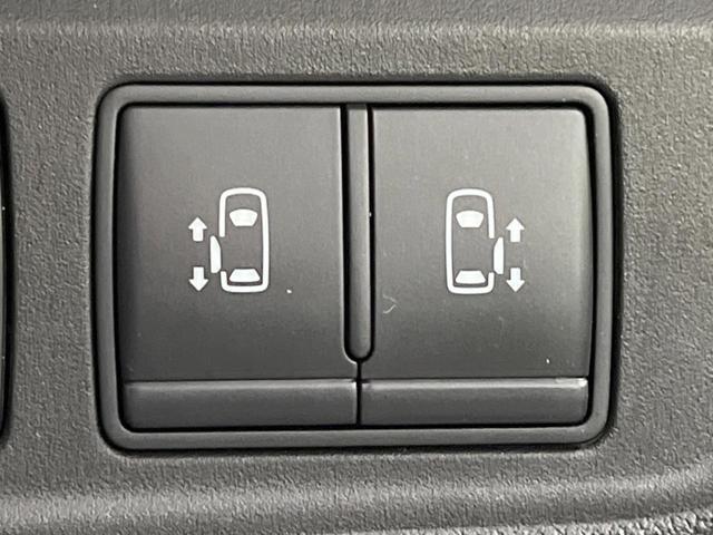 セレナ ｅ－パワー　ハイウェイスターＶ　両側電動スライドドア　９型純正ナビ　全周囲カメラ　プロパイロット　インテリジェントルームミラー　禁煙車　ドラレコ　コーナーセンサー　スマートキー　ＬＥＤヘッド　ビルトインＥＴＣ　純正１５インチアルミ（7枚目）