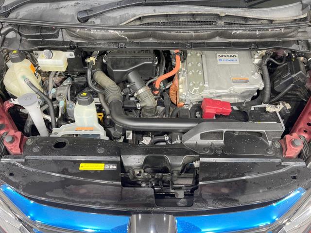 セレナ ｅ－パワー　ハイウェイスターＶ　両側電動スライドドア　９型純正ナビ　全周囲カメラ　プロパイロット　インテリジェントルームミラー　禁煙車　ドラレコ　コーナーセンサー　スマートキー　ＬＥＤヘッド　ビルトインＥＴＣ　純正１５インチアルミ（18枚目）