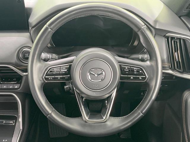 ＣＸ－６０ ＸＤ　エクスクルーシブモード　サンルーフ　１２．３型マツダコネクト　全周囲カメラ　禁煙車　ＢＯＳＥサウンド　革シート　１００Ｖ電源　衝突軽減システム　レーダークルーズ　ＥＴＣ　前後ドラレコ　シートベンチレーション　電動リアゲート（11枚目）