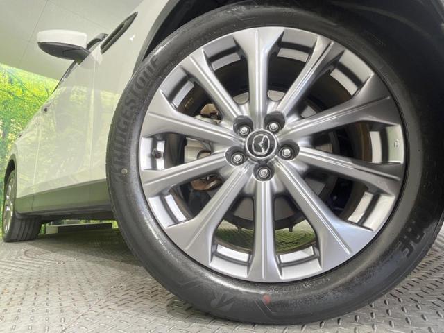 ＣＸ－６０ ＸＤ　エクスクルーシブモード　サンルーフ　１２．３型マツダコネクト　全周囲カメラ　禁煙車　ＢＯＳＥサウンド　革シート　１００Ｖ電源　衝突軽減システム　レーダークルーズ　ＥＴＣ　前後ドラレコ　シートベンチレーション　電動リアゲート（13枚目）