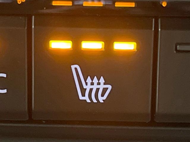 ＣＸ－６０ ＸＤ　エクスクルーシブモード　サンルーフ　１２．３型マツダコネクト　全周囲カメラ　禁煙車　ＢＯＳＥサウンド　革シート　１００Ｖ電源　衝突軽減システム　レーダークルーズ　ＥＴＣ　前後ドラレコ　シートベンチレーション　電動リアゲート（29枚目）