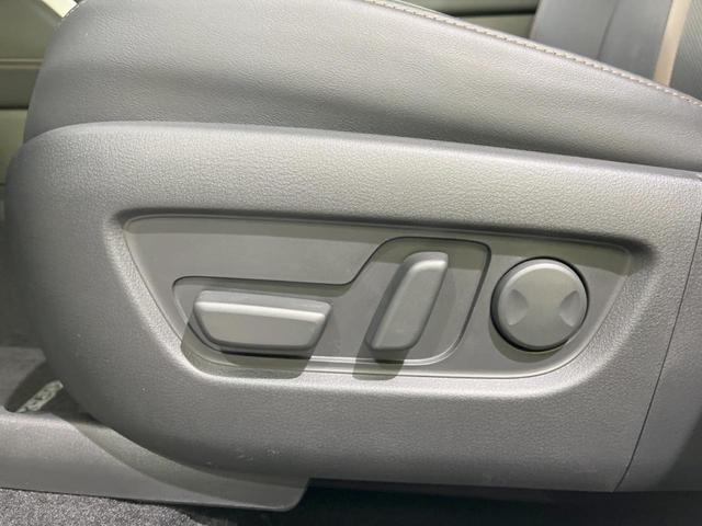 ＣＸ－６０ ＸＤ　エクスクルーシブモード　サンルーフ　１２．３型マツダコネクト　全周囲カメラ　禁煙車　ＢＯＳＥサウンド　革シート　１００Ｖ電源　衝突軽減システム　レーダークルーズ　ＥＴＣ　前後ドラレコ　シートベンチレーション　電動リアゲート（50枚目）