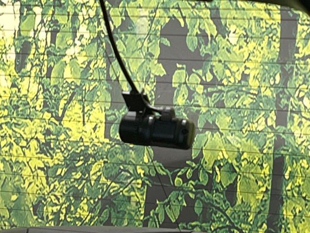 ＣＸ－６０ ＸＤ　エクスクルーシブモード　サンルーフ　１２．３型マツダコネクト　全周囲カメラ　禁煙車　ＢＯＳＥサウンド　革シート　１００Ｖ電源　衝突軽減システム　レーダークルーズ　ＥＴＣ　前後ドラレコ　シートベンチレーション　電動リアゲート（62枚目）