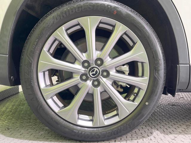 ＣＸ－６０ ＸＤ　エクスクルーシブモード　サンルーフ　１２．３型マツダコネクト　全周囲カメラ　禁煙車　ＢＯＳＥサウンド　革シート　１００Ｖ電源　衝突軽減システム　レーダークルーズ　ＥＴＣ　前後ドラレコ　シートベンチレーション　電動リアゲート（77枚目）