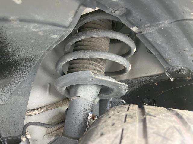 セレナ ハイウェイスター　ＶセレクションＩＩ　両側電動スライドドア　９型純正ＳＤナビ　後席モニター　全周囲カメラ　プロパイロット　デジタルインナーミラー　禁煙車　ドラレコ　コーナーセンサー　スマートキー　ＬＥＤヘッド　ＥＴＣ　純正１６インチアルミ（20枚目）