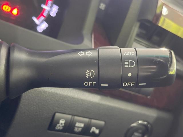 ヴェルファイア ２．４Ｚ　両側電動スライドドア　後席モニター　バックカメラ　禁煙車　コーナーセンサー　スマートキー　ＨＩＤヘッド　ビルトインＥＴＣ　純正１８インチアルミ　オートライト　デュアルエアコン　リアエアコン（29枚目）