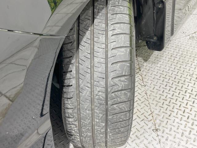 ヴェルファイア ２．４Ｚ　両側電動スライドドア　後席モニター　バックカメラ　禁煙車　コーナーセンサー　スマートキー　ＨＩＤヘッド　ビルトインＥＴＣ　純正１８インチアルミ　オートライト　デュアルエアコン　リアエアコン（55枚目）