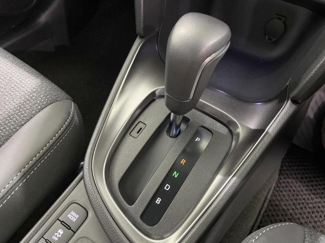 ヤリスクロス ハイブリッドZ 禁煙車 純正ナビ付8型DA 全周囲カメラ セーフティセンス パワーシート シートヒーター ステアリングヒーター BSM RCTA 純正18インチアルミ LEDヘッドランプ ナノイーX スマートキー(25枚目)