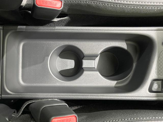 ヤリスクロス ハイブリッドZ 禁煙車 純正ナビ付8型DA 全周囲カメラ セーフティセンス パワーシート シートヒーター ステアリングヒーター BSM RCTA 純正18インチアルミ LEDヘッドランプ ナノイーX スマートキー(50枚目)