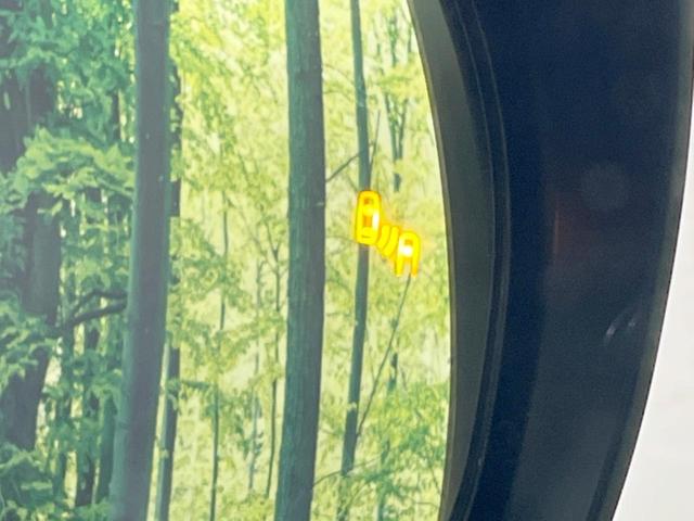 ランドクルーザープラド ＴＸ　Ｌパッケージ　７０ｔｈアニバーサリーリミテッド　禁煙車　ムーンルーフ　メーカー９型ナビ付ＤＡ　マルチテレインモニター　茶革シート　７人乗　シートベンチレーション　セーフティセンス　レーダークルーズ　ルーフレール　デジタルインナーミラー　ＥＴＣ２．０（6枚目）