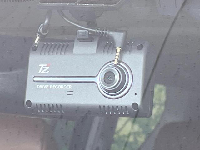 ランドクルーザープラド ＴＸ　Ｌパッケージ　７０ｔｈアニバーサリーリミテッド　禁煙車　ムーンルーフ　メーカー９型ナビ付ＤＡ　マルチテレインモニター　茶革シート　７人乗　シートベンチレーション　セーフティセンス　レーダークルーズ　ルーフレール　デジタルインナーミラー　ＥＴＣ２．０（26枚目）