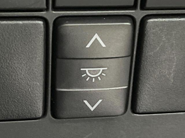 ランドクルーザープラド ＴＸ　Ｌパッケージ　７０ｔｈアニバーサリーリミテッド　禁煙車　ムーンルーフ　メーカー９型ナビ付ＤＡ　マルチテレインモニター　茶革シート　７人乗　シートベンチレーション　セーフティセンス　レーダークルーズ　ルーフレール　デジタルインナーミラー　ＥＴＣ２．０（44枚目）