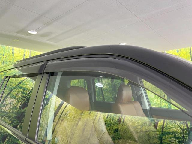 ランドクルーザープラド ＴＸ　Ｌパッケージ　７０ｔｈアニバーサリーリミテッド　禁煙車　ムーンルーフ　メーカー９型ナビ付ＤＡ　マルチテレインモニター　茶革シート　７人乗　シートベンチレーション　セーフティセンス　レーダークルーズ　ルーフレール　デジタルインナーミラー　ＥＴＣ２．０（69枚目）