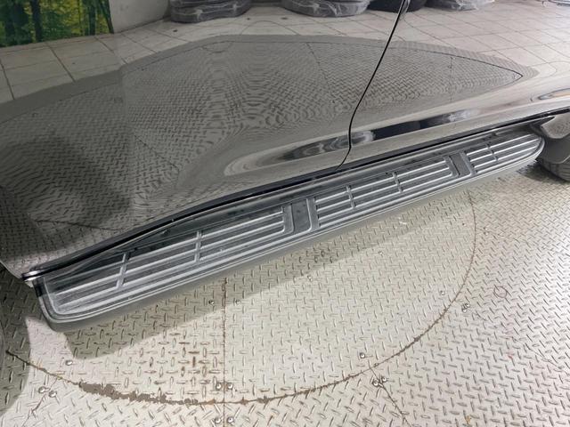 ランドクルーザープラド ＴＸ　Ｌパッケージ　７０ｔｈアニバーサリーリミテッド　禁煙車　ムーンルーフ　メーカー９型ナビ付ＤＡ　マルチテレインモニター　茶革シート　７人乗　シートベンチレーション　セーフティセンス　レーダークルーズ　ルーフレール　デジタルインナーミラー　ＥＴＣ２．０（70枚目）