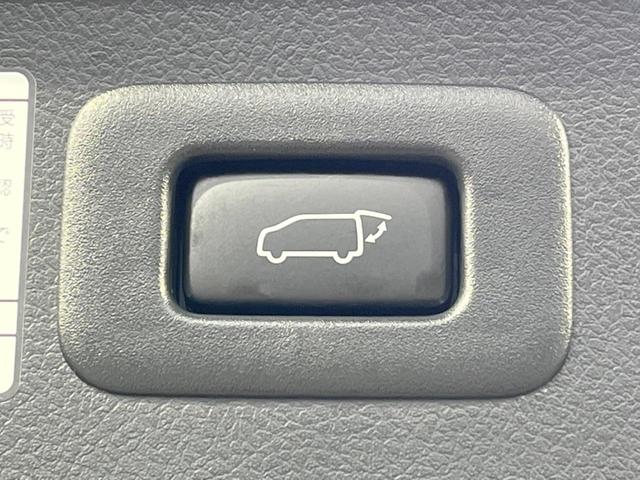 アルファード ２．５Ｓ　タイプゴールドＩＩ　禁煙車　フリップダウンモニター　純正９型ナビ付ＤＡ　バックカメラ　両側電動スライドドア　セーフティセンス　レーダークルーズ　ＥＴＣ　フルセグ　三眼ＬＥＤヘッド／シーケンシャルランプ　電動リアゲート（7枚目）