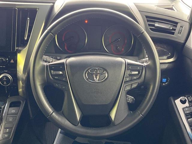 アルファード ２．５Ｓ　タイプゴールドＩＩ　禁煙車　フリップダウンモニター　純正９型ナビ付ＤＡ　バックカメラ　両側電動スライドドア　セーフティセンス　レーダークルーズ　ＥＴＣ　フルセグ　三眼ＬＥＤヘッド／シーケンシャルランプ　電動リアゲート（12枚目）