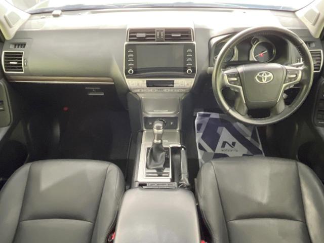 ランドクルーザープラド TX Lパッケージ マットブラックエディション 禁煙車 7人乗 9型ディスプレイオーディオ マルチテレインモニター ムーンルーフ 黒革シート ドライブレコーダー LEDヘッドランプ シートベンチレーション レーダークルーズ ルーフレール(2枚目)